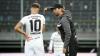 Interimstrainer Ronny Ermel (hier rechts mit Kickers-Akteur Moritz Hannemann) hofft gegen den 1. FC Nürnberg II auf den zweiten Würzburger Sieg in Serie.
