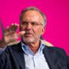 Karl-Heinz Rummenigge gratuliert Günter Netzer zum 80.