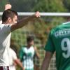 Jannik Hofmann (links) von der SG Herbstadt/Irmelshausen jubelt über das 1:0 von Marco Gräf im Heimspiel gegen den TSV Großbardorf II. Am Ende besiegte das bislang noch sieglose Schlusslicht den zuvor noch unbesiegten Tabellenführer mit 4:1.