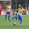 Laif Reiling (rechts) setzt seinen Gegenspieler unter Druck. Im Hintergrund sein Teamkollege Dominik Englert.