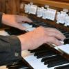 Beim "Toccata und Fuge in d-Moll" von Johann Sebastian Bach gleiten die Finger von Alfred Schmitt leichtfertig über die Tasten. Beim "Toccata und Fuge in d-Moll" von Johann Sebastian Bach gleiten die Finger von Alfred Schmitt leichtfertig über die Tasten.