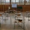 Das Bayerische Rote Kreuz veranstaltete einen Erste-Hilfe-Kurs mit Abstand in der Turnhalle.