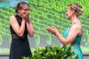 Eva Brockmann ist die neue Fränkische Weinkönigin 2022 und löst damit nach drei Jahren Amtszeit Carolin Meyer ab.