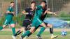 Laurin Schmid (vorne) vom TSV Großbardorf setzt sich gegen Hannes Glas (links) und Joshua Heberlein vom TSV Eisingen durch. Die Großbardorfer wurden ihrer Favoritenrolle gerecht und setzten sich in der ersten Toto-Pokal-Runde gegen den Bezirksliga-Aufsteiger aus dem Landkreis Würzburg durch.