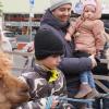 Die Werntal-Alpakas sorgten für kuschelige Momente auf dem Gochsheimer Adventsmarkt.