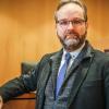 Der Direktor des Amtsgerichts Haßfurt, Christoph Gillot, überwachte am 15. Mai die Einführung der E-Akte in seiner Behörde. Im Gespräch mit der Redaktion erklärt er die Einzelheiten (Archivbild).