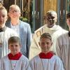 Die Rothenfelser Kirchengemeinde bedankte sich bei Jannis Kasprzak und Tobias Fischer für ihren treuen Ministrantendienst. Auf dem Foto sind darüber hinaus die beiden jüngeren Ministranten Sebastian Straub und Julius Fischer sowie der Ministrantenverantwortliche Günther Fischer und Pfarrvikar Mark Odah zu sehen. 