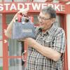 Feierabendbier statt Notdiensteinsatz: Arnold Brust geht als Technischer Leiter der Stadtwerke in den Ruhestand.