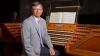 Der Regensburger Domorganist Franz Josef Stoiber improvisiert an der Vleugels-Orgel Werke unter anderem von Franhz Lehrndorfer, Johann Sebastian Bach und Marcel Dupré.