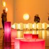 In der Großen Halle entsteht durch das farbige Licht ein besondere Stimmung. In der Großen Halle entsteht durch das farbige Licht ein besondere Stimmung.