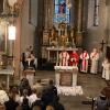 Weihbischof em. Ulrich Boom firmte in der St. Bartholomäus Kirche in Greußenheim 46 Jugendliche aus Hettstadt und Greußenheim. Weihbischof em. Ulrich Boom firmte in der St. Bartholomäus Kirche in Greußenheim 46 Jugendliche aus Hettstadt und Greußenheim.