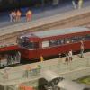 Der Schienenbus bringt Fahrgäste und Fahrräder von der Nebenbahn.