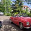 Oldtimerausfahrt beginnt. Oldtimerausfahrt beginnt.