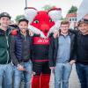 Die Würzburger Kickers gewinnen das letzte Heimspiel am Samstag 18.05.24 gegen die DJK Vilzing souverän mit 4:0 in der AKON Arena in Würzburg. Nach dem Spiel werden sie vom BFV zum Regionalliga Meister 2024 geehrt.