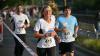 Um die 1500 Läuferinnen und Läufer nehmen am Donnerstag (13.06.24) am sogenannten WUE2RUN Firmenlauf in Würzburg teil. Bei Abendsonne und milden Temperaturen passieren die Teilnehmer gegen 20 Uhr den Oberen Mainkai.