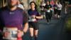 Um die 1500 Läuferinnen und Läufer nehmen am Donnerstag (13.06.24) am sogenannten WUE2RUN Firmenlauf in Würzburg teil. Bei Abendsonne und milden Temperaturen passieren die Teilnehmer gegen 20 Uhr den Oberen Mainkai.
