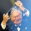 Ausgezeichnet: Rolf Seelmann-Eggebert mit dem Deutschen Fernsehpreis 2011.
