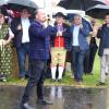 Wertvolle handgearbeitete Trachten, eine bunte Mischung der Generationen, traditionelle Kirchweihtänze und Frohsinn für Mitwirkende und Gäste der Röthleiner Kirchweih - auch bei Regen!