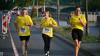 Um die 1500 Läuferinnen und Läufer nehmen am Donnerstag (13.06.24) am sogenannten WUE2RUN Firmenlauf in Würzburg teil. Bei Abendsonne und milden Temperaturen passieren die Teilnehmer gegen 20 Uhr den Oberen Mainkai.