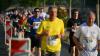 Um die 1500 Läuferinnen und Läufer nehmen am Donnerstag (13.06.24) am sogenannten WUE2RUN Firmenlauf in Würzburg teil. Bei Abendsonne und milden Temperaturen passieren die Teilnehmer gegen 20 Uhr den Oberen Mainkai.