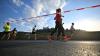 Um die 1500 Läuferinnen und Läufer nehmen am Donnerstag (13.06.24) am sogenannten WUE2RUN Firmenlauf in Würzburg teil. Bei Abendsonne und milden Temperaturen passieren die Teilnehmer gegen 20 Uhr den Oberen Mainkai.