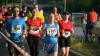 Um die 1500 Läuferinnen und Läufer nehmen am Donnerstag (13.06.24) am sogenannten WUE2RUN Firmenlauf in Würzburg teil. Bei Abendsonne und milden Temperaturen passieren die Teilnehmer gegen 20 Uhr den Oberen Mainkai.