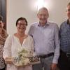 Pfarrer Matthias Wolpert und Pfarrsekretärin Ulrike Rappel bedankten sich im Namen der Pfarreiengemeinschaft beim Ehepaar Fertig.