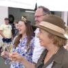 Bei idealem Wanderwetter kamen viele Hundert Gäste zur diesjährigen Weinlagenwanderung der Spielvereinigung Stetten und dem Winzerverein St. Urban in die Weinberge über dem Maintal. Ehrengast und Besuchermagnet war die Schauspielerin Michaela May.