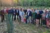 Die Mitglieder des Rotary Clubs Karlstadt-Arnstein zusammen mit Arnsteins Bürgermeister Franz-Josef Sauer vor einem der beiden Feuchtbiotope.