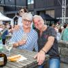 Zahlreiche Menschen besuchen am Montag 20.05.24 das traditionelle Pfingstweinfest der Winzer Sommerach. Ein umfangreiches Musikprogramm, kulinarische Köstlichkeiten und die Weine aus dem Weinkeller der Genossenschaft machen Lust und Laune auf den Sommer.