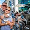 Zahlreiche Menschen besuchen am Montag 20.05.24 das traditionelle Pfingstweinfest der Winzer Sommerach. Ein umfangreiches Musikprogramm, kulinarische Köstlichkeiten und die Weine aus dem Weinkeller der Genossenschaft machen Lust und Laune auf den Sommer.