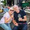 Zahlreiche Menschen besuchen am Montag 20.05.24 das traditionelle Pfingstweinfest der Winzer Sommerach. Ein umfangreiches Musikprogramm, kulinarische Köstlichkeiten und die Weine aus dem Weinkeller der Genossenschaft machen Lust und Laune auf den Sommer.