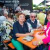 Zahlreiche Menschen besuchen am Montag 20.05.24 das traditionelle Pfingstweinfest der Winzer Sommerach. Ein umfangreiches Musikprogramm, kulinarische Köstlichkeiten und die Weine aus dem Weinkeller der Genossenschaft machen Lust und Laune auf den Sommer.