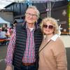 Zahlreiche Menschen besuchen am Montag 20.05.24 das traditionelle Pfingstweinfest der Winzer Sommerach. Ein umfangreiches Musikprogramm, kulinarische Köstlichkeiten und die Weine aus dem Weinkeller der Genossenschaft machen Lust und Laune auf den Sommer.