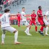 Die Würzburger Kickers gewinnen das letzte Heimspiel am Samstag 18.05.24 gegen die DJK Vilzing souverän mit 4:0 in der AKON Arena in Würzburg. Nach dem Spiel werden sie vom BFV zum Regionalliga Meister 2024 geehrt.