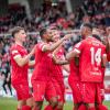 Und da ist der vierte Würzburger Treffer! Sané lässt sich im Vilzinger Strafraum nicht vom Ball trennen und trifft im Anschluss aus halblinker Position zum 4:0. DJK-Schlussmann Putz war zwar noch mit der Hand am Ball, kann den Schuss aber nicht mehr abwehren. Die Würzburger Kickers gewinnen das letzte Heimspiel am Samstag 18.05.24 gegen die DJK Vilzing souverän mit 4:0 in der AKON Arena in Würzburg. Nach dem Spiel werden sie vom BFV zum Regionalliga Meister 2024 geehrt.