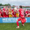 Die Würzburger Kickers gewinnen das letzte Heimspiel am Samstag 18.05.24 gegen die DJK Vilzing souverän mit 4:0 in der AKON Arena in Würzburg. Nach dem Spiel werden sie vom BFV zum Regionalliga Meister 2024 geehrt.
