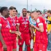 Die Würzburger Kickers gewinnen das letzte Heimspiel am Samstag 18.05.24 gegen die DJK Vilzing souverän mit 4:0 in der AKON Arena in Würzburg. Nach dem Spiel werden sie vom BFV zum Regionalliga Meister 2024 geehrt.