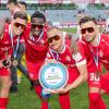 Die Würzburger Kickers gewinnen das letzte Heimspiel am Samstag 18.05.24 gegen die DJK Vilzing souverän mit 4:0 in der AKON Arena in Würzburg. Nach dem Spiel werden sie vom BFV zum Regionalliga Meister 2024 geehrt.