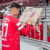 Die Würzburger Kickers gewinnen das letzte Heimspiel am Samstag 18.05.24 gegen die DJK Vilzing souverän mit 4:0 in der AKON Arena in Würzburg. Nach dem Spiel werden sie vom BFV zum Regionalliga Meister 2024 geehrt.