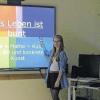 Frauen und Technik: Dass diese Kombination gut geht, zeigen die beiden Schülerinnen Lea Zentgraf und Jana Strohmenger aus der neunten Klasse Realschule des Mädchenbildungswerks. Im Rahmen eines Projekts haben sie eine Powerpoint-Präsentation erstellt.