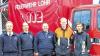 (cdo)   Die Feuerwehr Lohr hat für die Besetzung der im Stadtgebiet vorhandenen 13 Fahrzeuge, die über 3500 Kilogramm Nutzlast haben und in Lohr selbst sowie in Rodenbach, Ruppertshütten, Sackenbach, Steinbach und Wombach stationiert sind, weitere Vorsorge getroffen. Tobias Kreser und Maximilian Hörnes aus Rodenbach und Peter Ruf sowie Marc Ochlast aus Lohr-Stadt haben die Prüfung zum neuen Feuerwehrführerschein erfolgreich abgelegt und können künftig Feuerwehrfahrzeuge bis 7,5 Tonnen führen. Das Bild zeigt (von rechts) Peter Ruf, Marc Ochlast, Fahrlehrer Stefan Schneider (Feuerwehr Gemünden), Feuerwehr-Führerscheinprüfer Sven Scheuring (FF Frammersbach) und Kommandant Joachim Mantel. Die Kosten für den Führerscheinerwerb trägt die Stadt Lohr. Ziel ist laut Mantel, in den Stadtteilstandorten nur noch Fahrzeuge bis 7500 Kilogramm zu stationieren.
