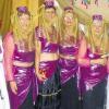 (ppe)   Beste Stimmung herrschte im Dorfcafé beim Fasching in den Gaibach, den Ortsbäuerin Rosa Barthelme organisiert hatte. Sie hatte auch die Kostüme für die Gruppe genäht. Ein Bäuerlein (Irene Hofmann) berichtete von ihrem Flug nach Mallorca. Das Vereinsleben beleuchtete Rosa Barthelme als Reiseleiterin. Es folgte ein Aushilfstubist (Thomas Götz), der sein Instrument mit Reizwäsche gangbar machte. Zu bekannten Melodien mit neuen Texten wurden Probleme in Europa und der Region besungen. Die Themen waren Wulff, FDP, Griechenland und Berlusconi. Die Stimmung stieg beim Auftritt des „Vollweibes“ Erna (Jürgen Rumpel), die/der einigen den Spiegel vorhielt und die Männer schwach machte. Abschluss war laut Mitteilung die Modenschau von Heike Schmidt und ihren Top-Modells. Sie zeigten, wie man eine lange Herrenunterhose verwenden kann. Nach dem Motto: Hast du eine Unterhose im Haus, wirf alles andere aus dem Kleiderschrank raus. Durch den Nachmittag führten Jürgen Rumpel und  Charly Skorepa. Die Liedtexte stammten von Hermann Koch und die Landfrauen servierten Essen und Getränke. Das Foto zeigt die Gruppe aus Arabien (von links) Irmtraud Gropp,  Rosa Barthelme, Reinhilde Blendel, Sabine Rumpel, Rosemarie Koch und Maria Steinruck.