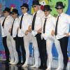 Welches ist mein Bein: Die Jungs vom Ballett kamen, den Temperaturen entsprechend, in langen Unterhosen.