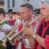 Mit einem viertägigen Musikfest, einem beeindruckenden Gemeinschaftschor aller anwesenden Musikanten und klangvollem Festumzug feierten die Rienecker Musikanten ihr 50-jähriges Bestehen und luden auch zum Kreismusikfest ein.