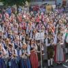 Mit einem viertägigen Musikfest, einem beeindruckenden Gemeinschaftschor aller anwesenden Musikanten und klangvollem Festumzug feierten die Rienecker Musikanten ihr 50-jähriges Bestehen und luden auch zum Kreismusikfest ein.