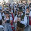 Mit einem viertägigen Musikfest, einem beeindruckenden Gemeinschaftschor aller anwesenden Musikanten und klangvollem Festumzug feierten die Rienecker Musikanten ihr 50-jähriges Bestehen und luden auch zum Kreismusikfest ein.