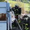 Feuerwehreinsatz in Untersteinbach: Mehr als 100 Einsatzkräfte bekämpften einen Brand in einer Firma für Gebrauchtmaschinen.