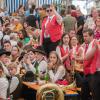 Mit einem viertägigen Musikfest, einem beeindruckenden Gemeinschaftschor aller anwesenden Musikanten und klangvollem Festumzug feierten die Rienecker Musikanten ihr 50-jähriges Bestehen und luden auch zum Kreismusikfest ein.