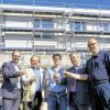 Frühlingsschoppen im Seniorenzentrum Eibelstadt (von links) Matthias Rüth, Geschäftsführer Senioreneinrichtungen des Landkreises, Alexander Schraml, Chef Kommunalunternehmen, Paula Höhn (Bauunternehmung Höhn), Bürgermeister Heinz Koch, Walter Höhn (Bauunternehmung Höhn).